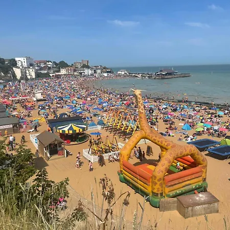 Viking Bay View 3 Bed Apartment Broadstairs Exterior photo
