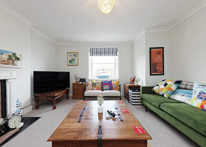 Viking Bay View 3 Bed Apartment